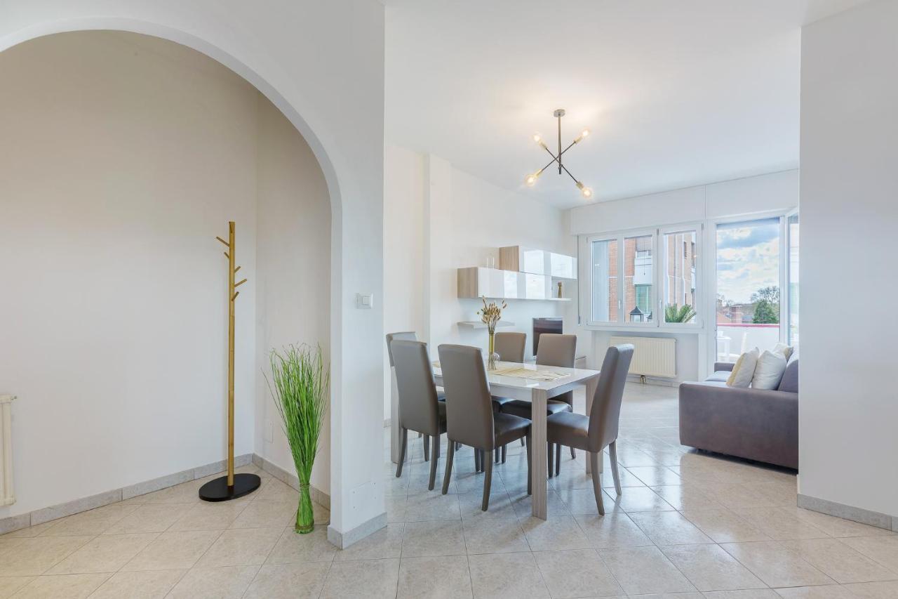 Apartment Luminoso Con Terrazzo Vicino All'universita' *