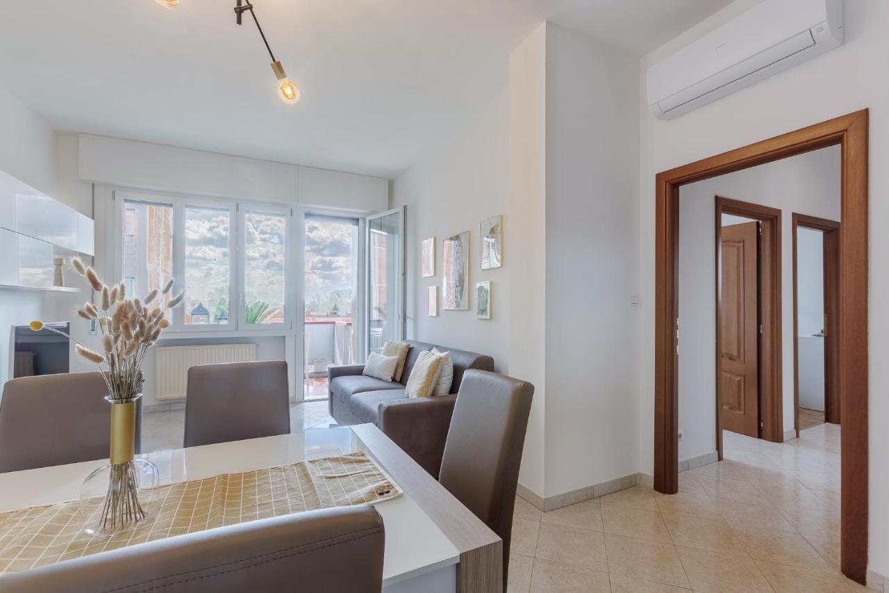 Apartment Luminoso Con Terrazzo Vicino All'universita' Ferrara