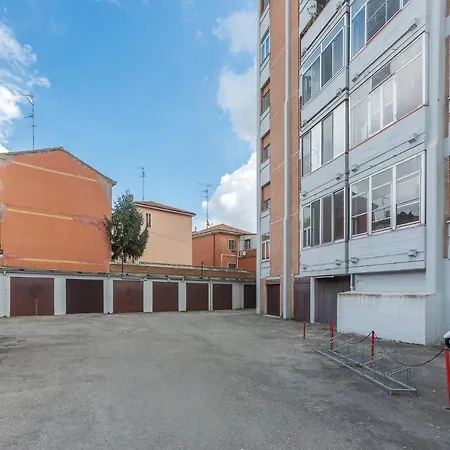 Luminoso Appartamento Con Terrazzo Vicino All'Universita' Ferrara Exterior foto
