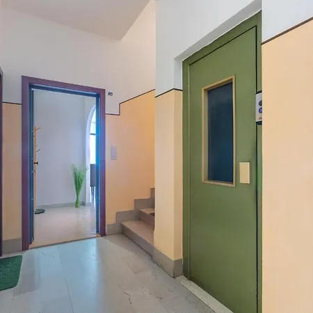 Luminoso Appartamento Con Terrazzo Vicino All'Universita' Ferrara Exterior foto