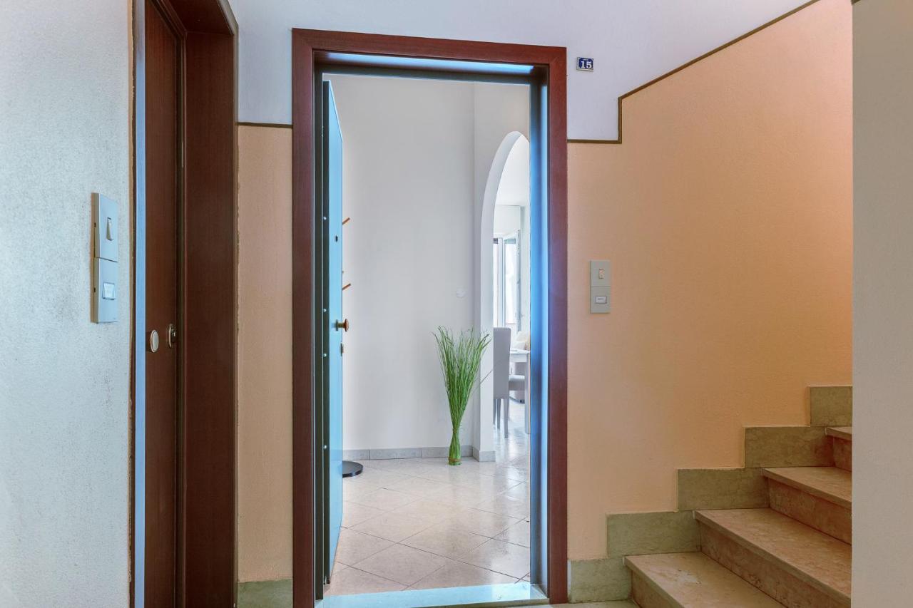 Apartment Luminoso Con Terrazzo Vicino All'universita' Ferrara