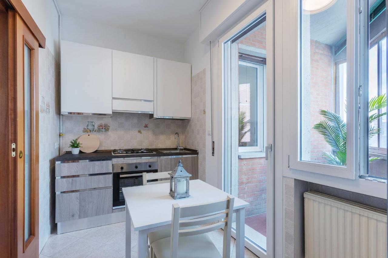 Apartment Luminoso Con Terrazzo Vicino All'universita'